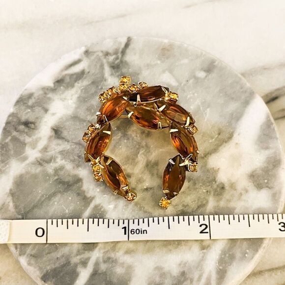 Vintage Topaz Crystal Brooch Gold Toned Pin Prong Set Rhinestone Facet Unsigned - Picture 5 of 5
